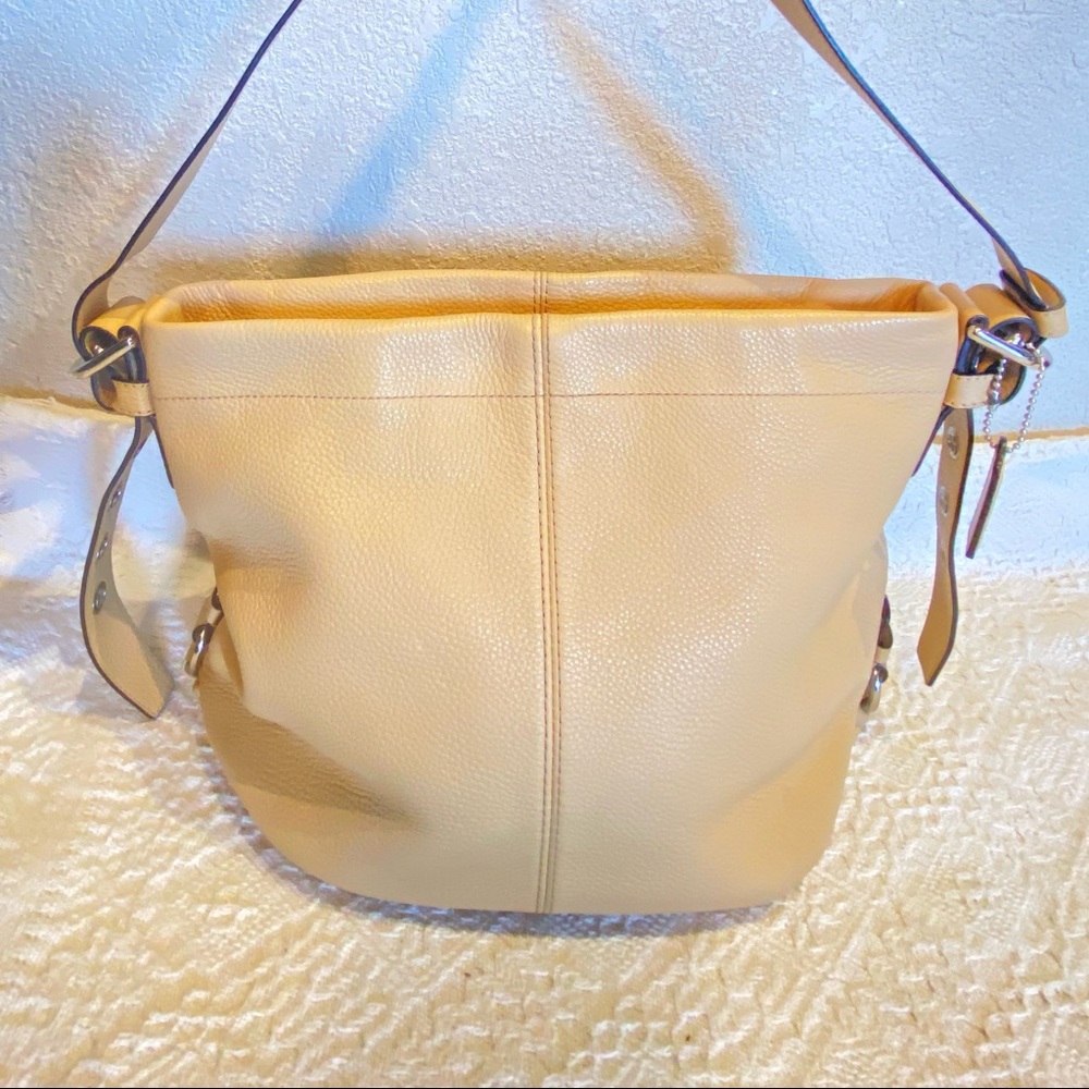 Coach Pebbled Leather Duffle Bag Soho Handbag Mint XL Crossbody East West beige